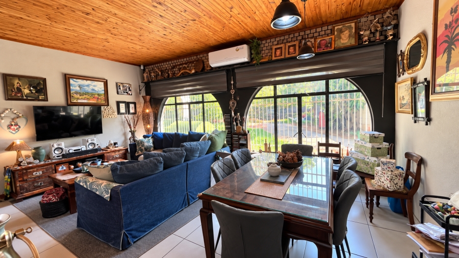 3 Bedroom Property for Sale in Flamwood North West